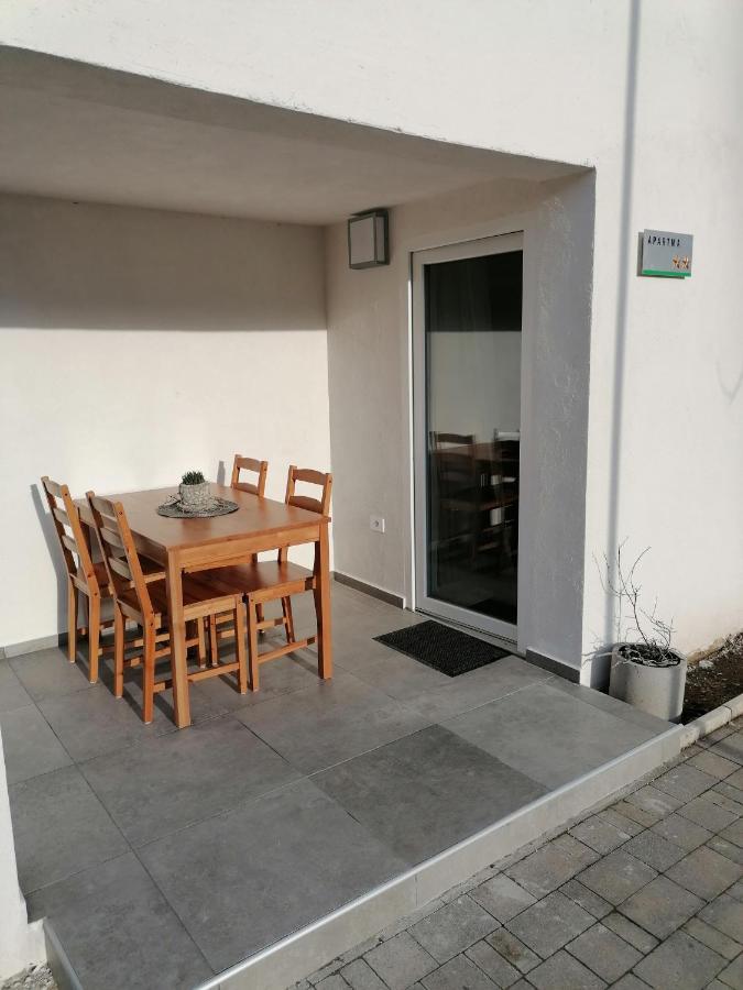 Apartma Pr Urarj Kobarid Exterior foto
